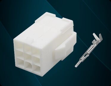 Moog ITT 9-Pin Servo Motor Connector with 1000V Voltage Rating, Crimp/Solder Termination, and Silver/Gold Contact Plating